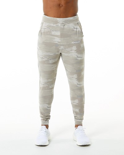 Alphalete 4-Way Stretch Jogger Camo | 80639-EDLJ