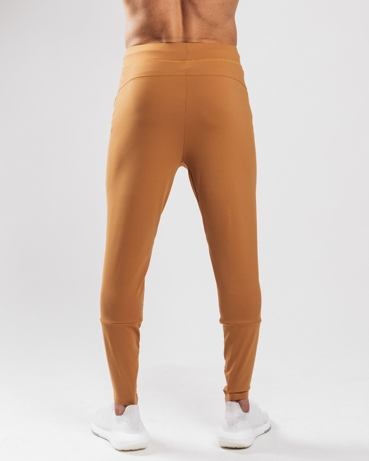 Alphalete 4-Way Stretch Jogger Camel | 98016-KLCM