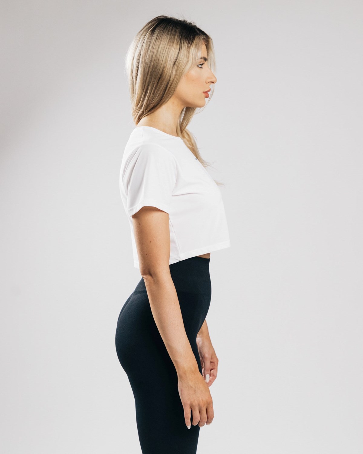 Alphalete Cropped Lekkie Krótkie Sleeve Białe | 47908-GHRV