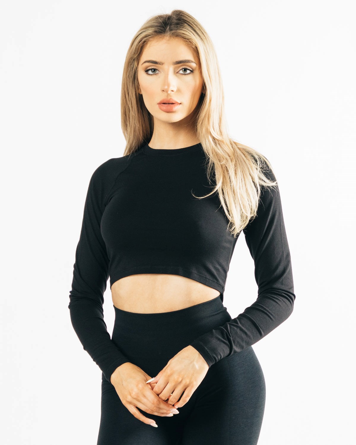 Alphalete Cropped Premium Long Sleeve Czarne | 56421-ANKF