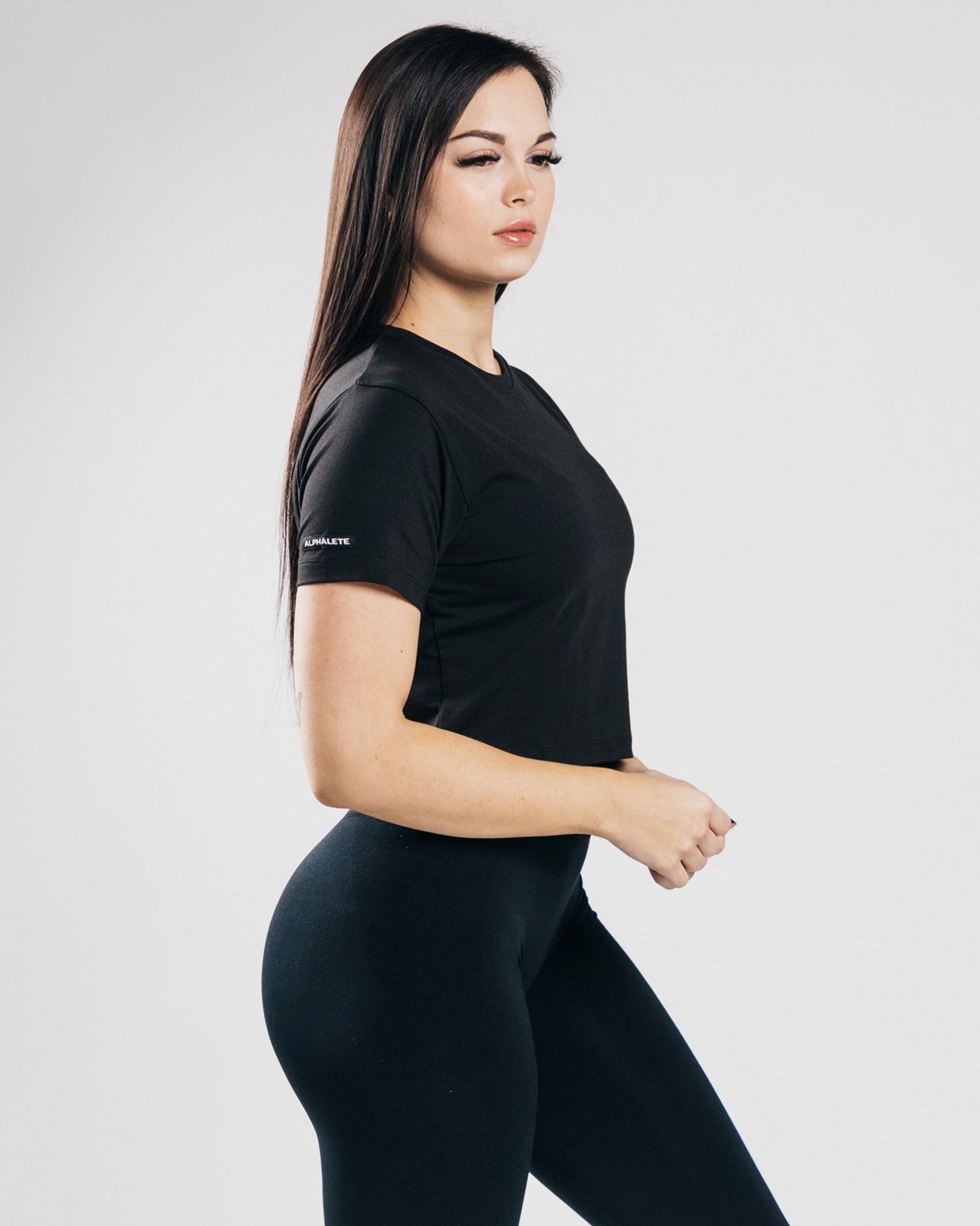 Alphalete Fitted Performance Crop Top Czarne | 93586-IJLO