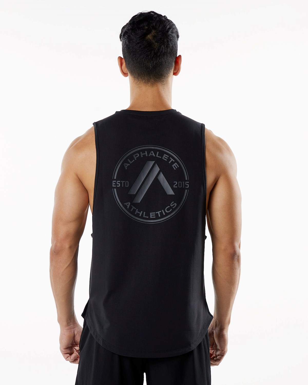 Alphalete Fitted Performance Tank Blackout | 23584-RNJE