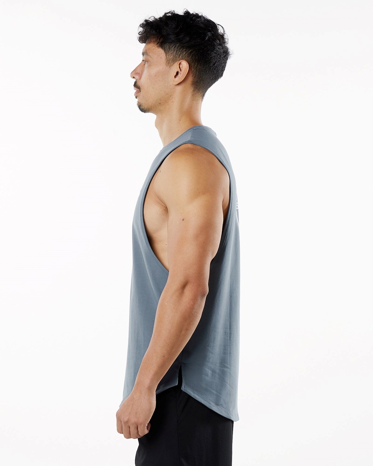 Alphalete Fitted Performance Tank Carbon | 38567-CWFY