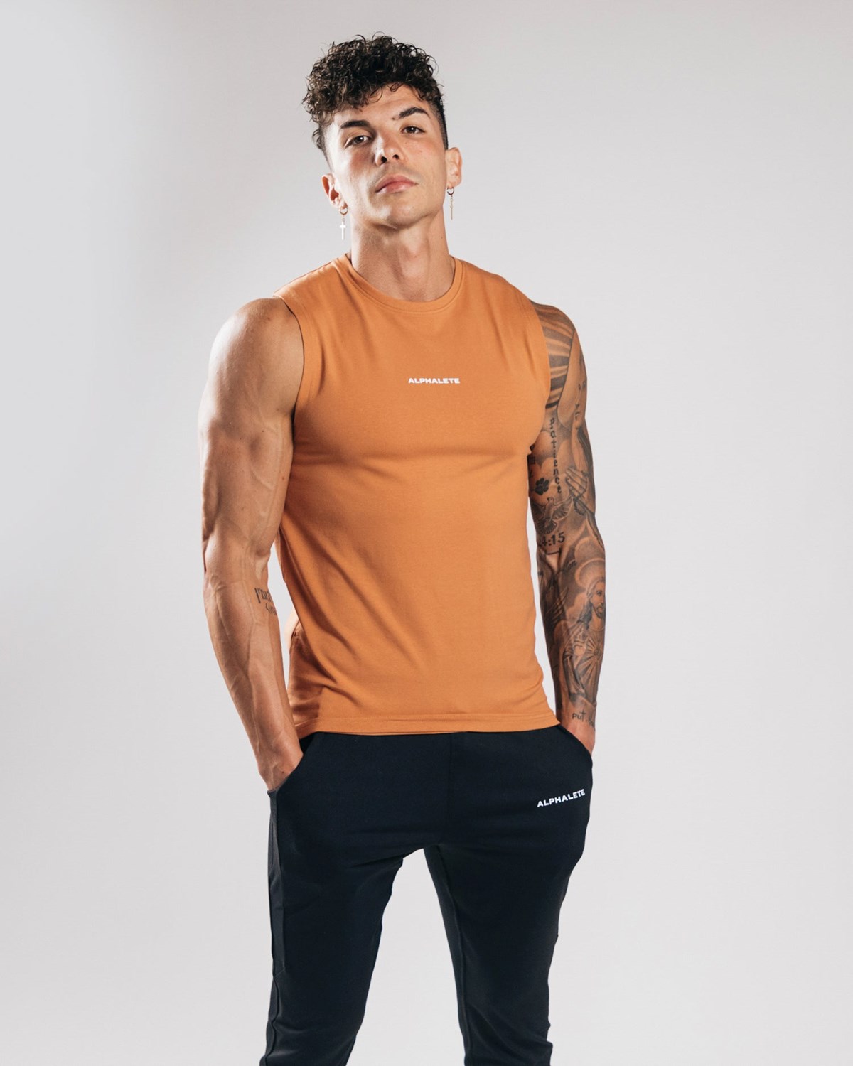 Alphalete Fitted Performance Tank Clay | 82059-OZEJ