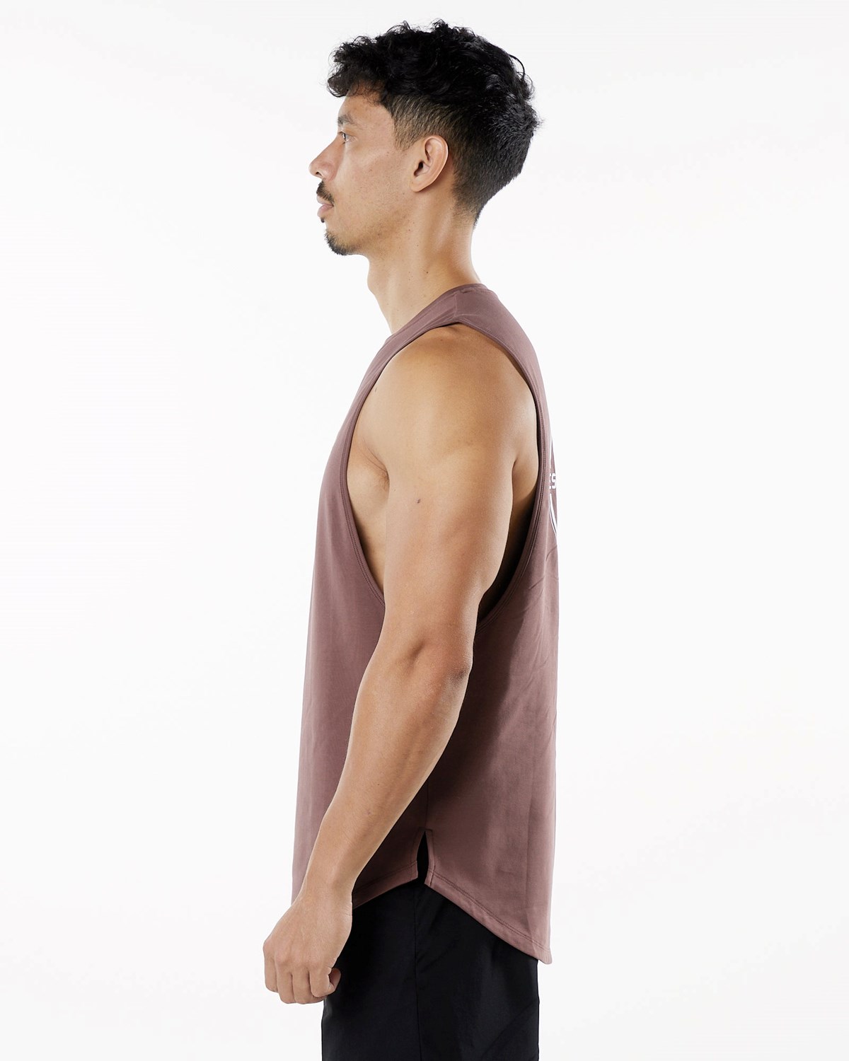 Alphalete Fitted Performance Tank Merlot | 45061-PDWY