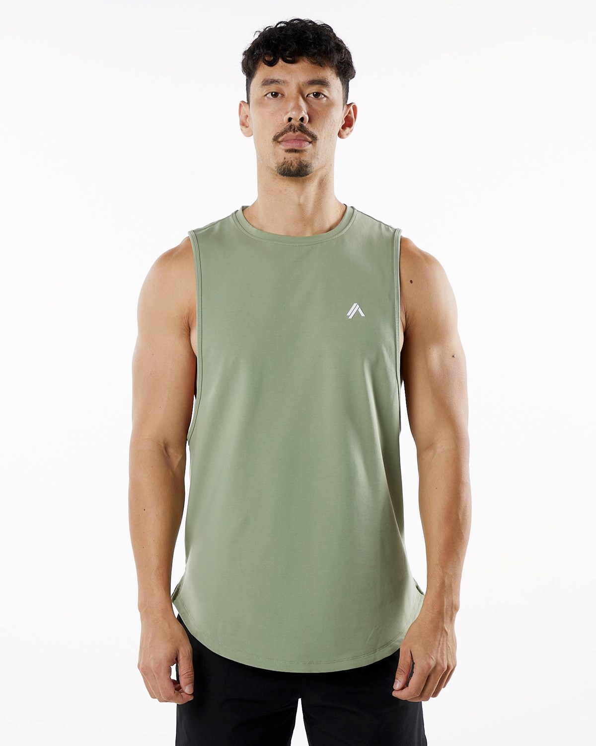 Alphalete Fitted Performance Tank Sage | 37984-GSRX