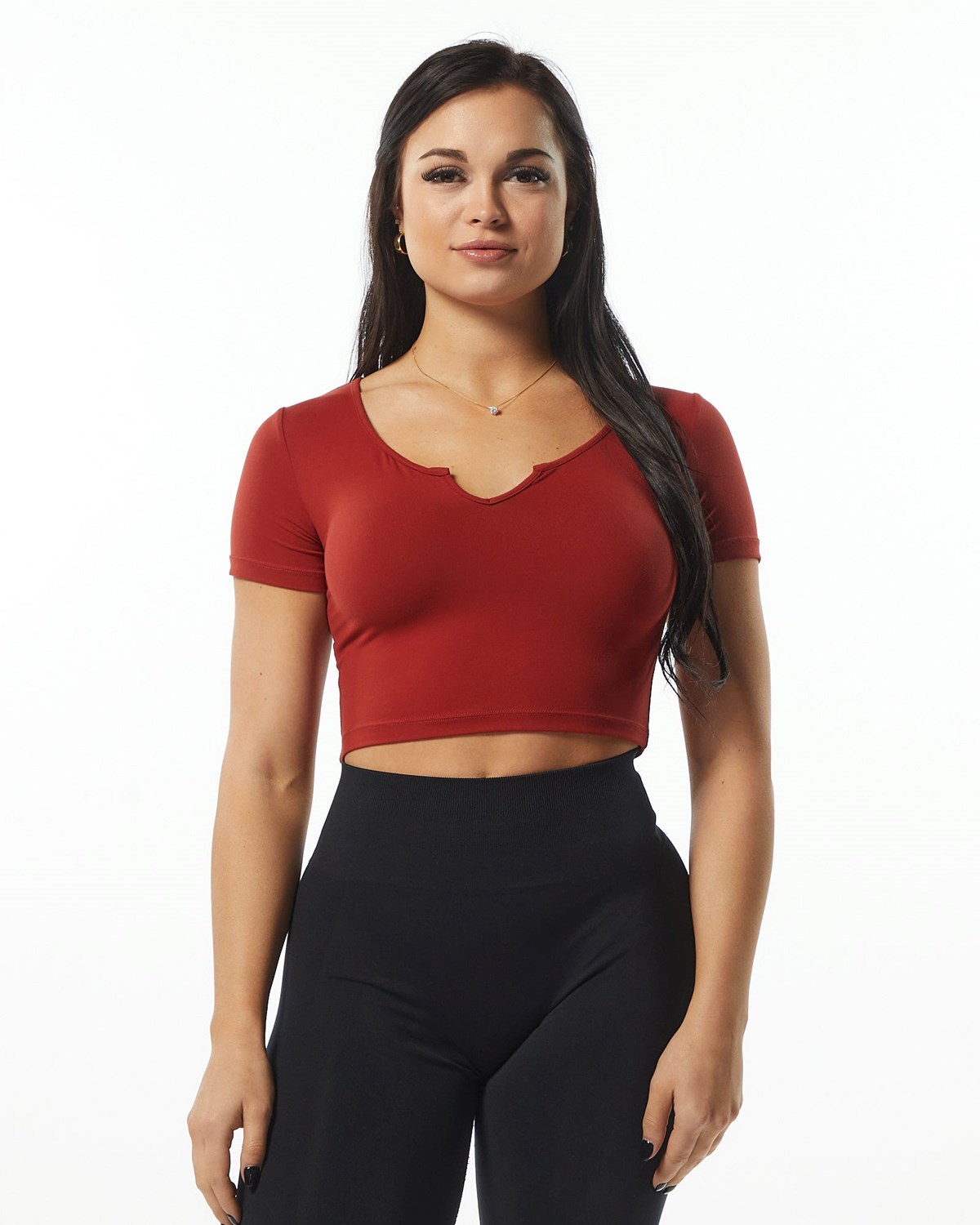 Alphalete Fitted Tee Cherry | 45027-OARC