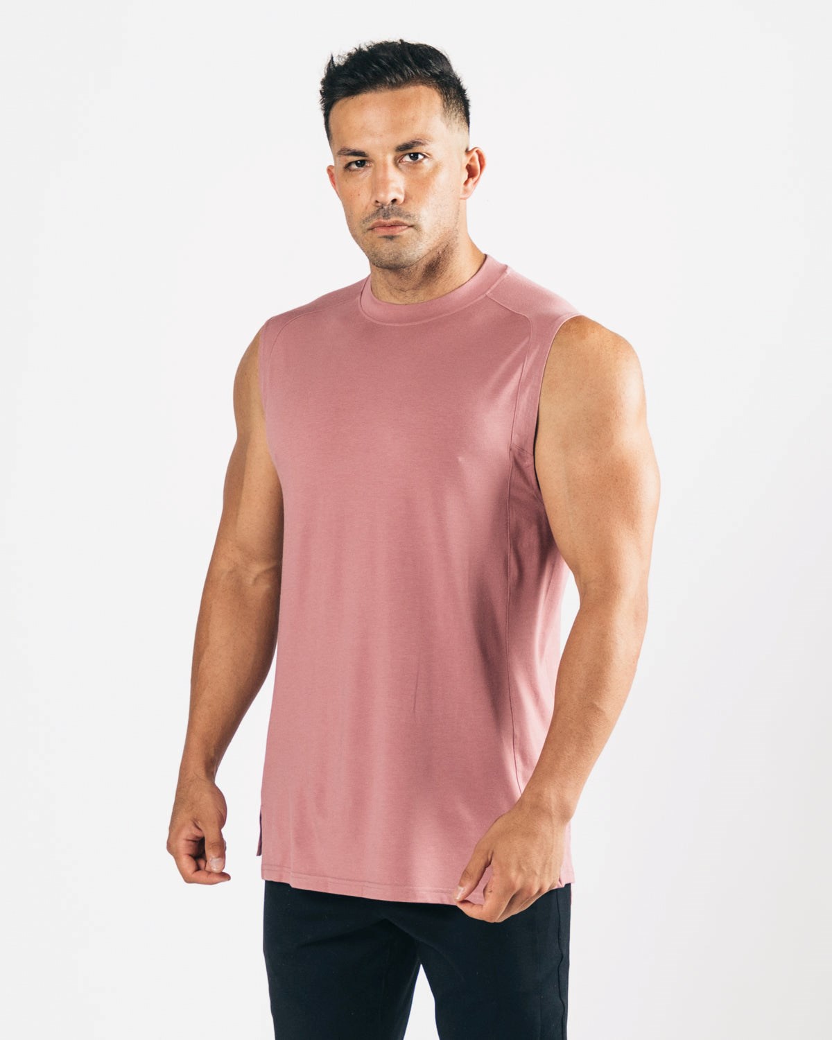 Alphalete High-Neck Premium Cutoff Cranberry Ice | 63082-MLCO