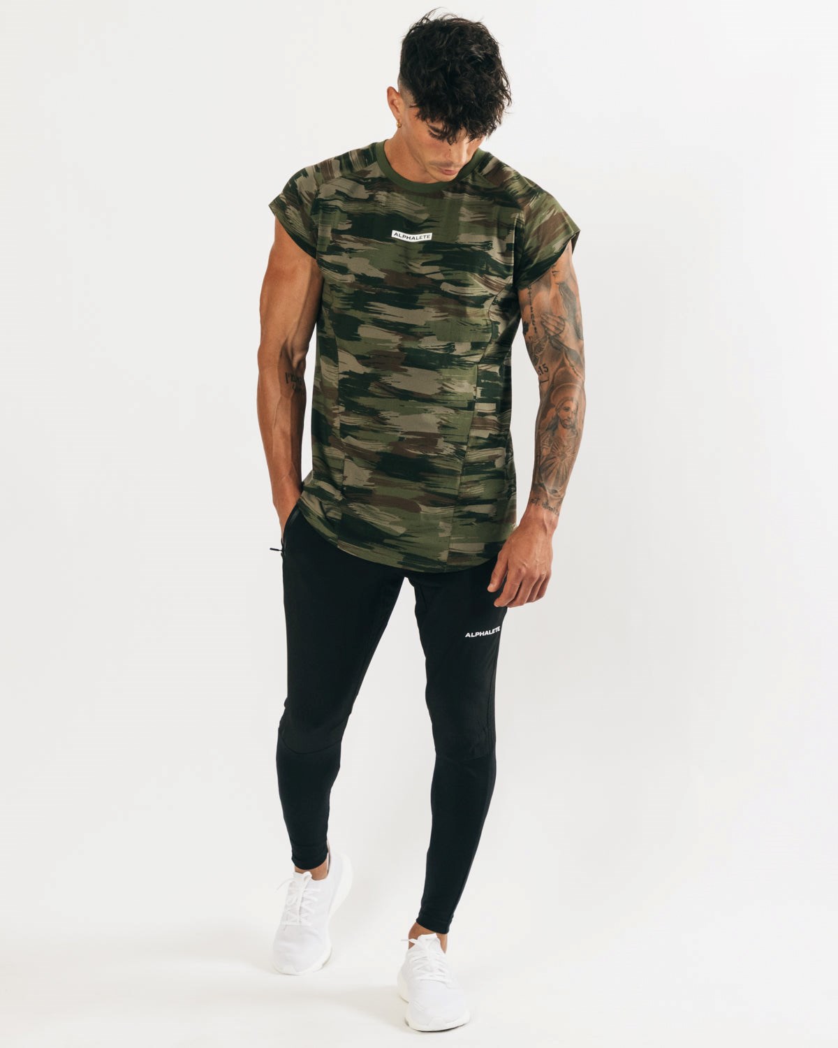 Alphalete High Performance Bez Rękawów Tee Oliwkowe Camo | 97021-MOGX