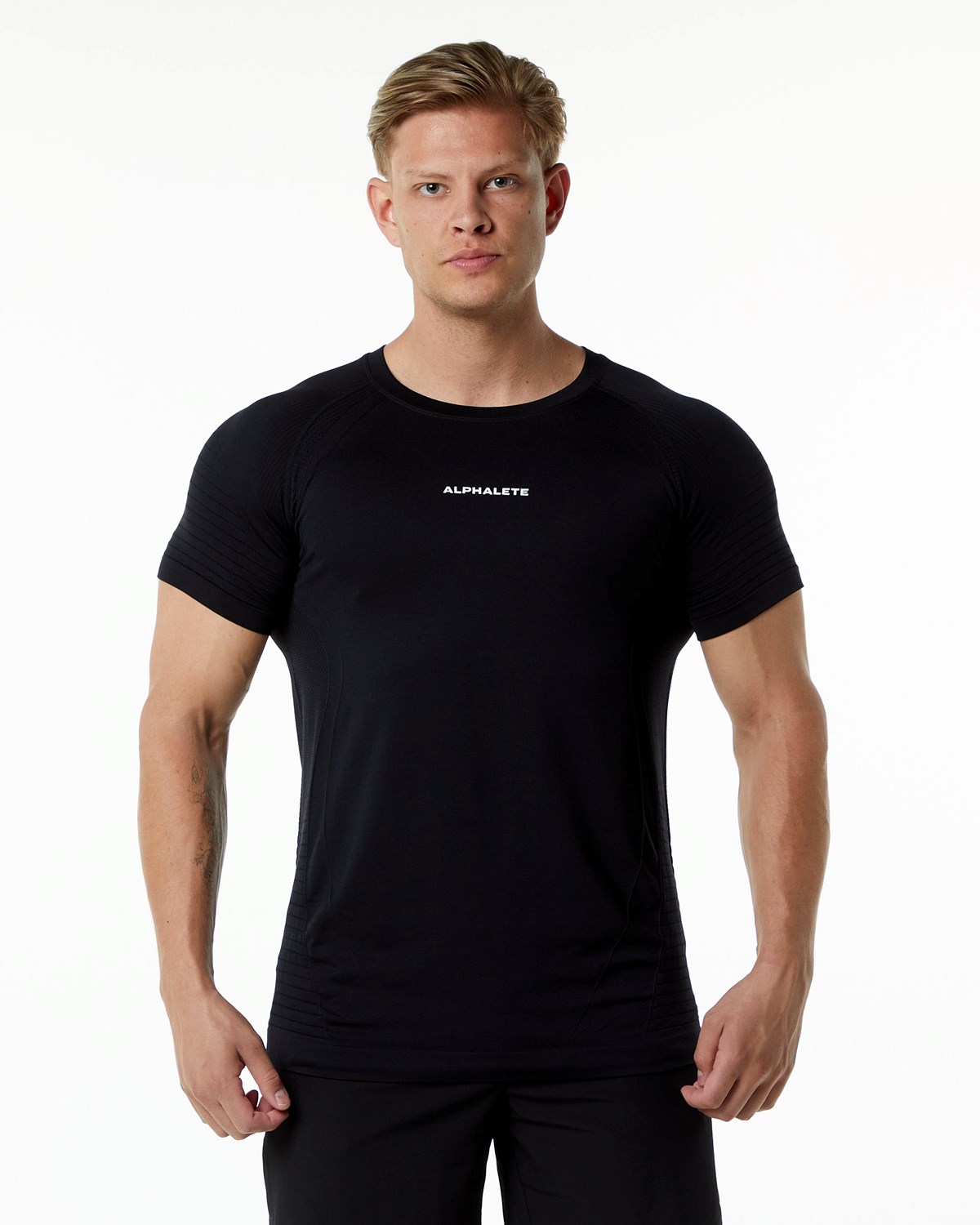 Alphalete High Performance Seamless Krótkie Sleeve Tee Czarne | 79251-QSDB