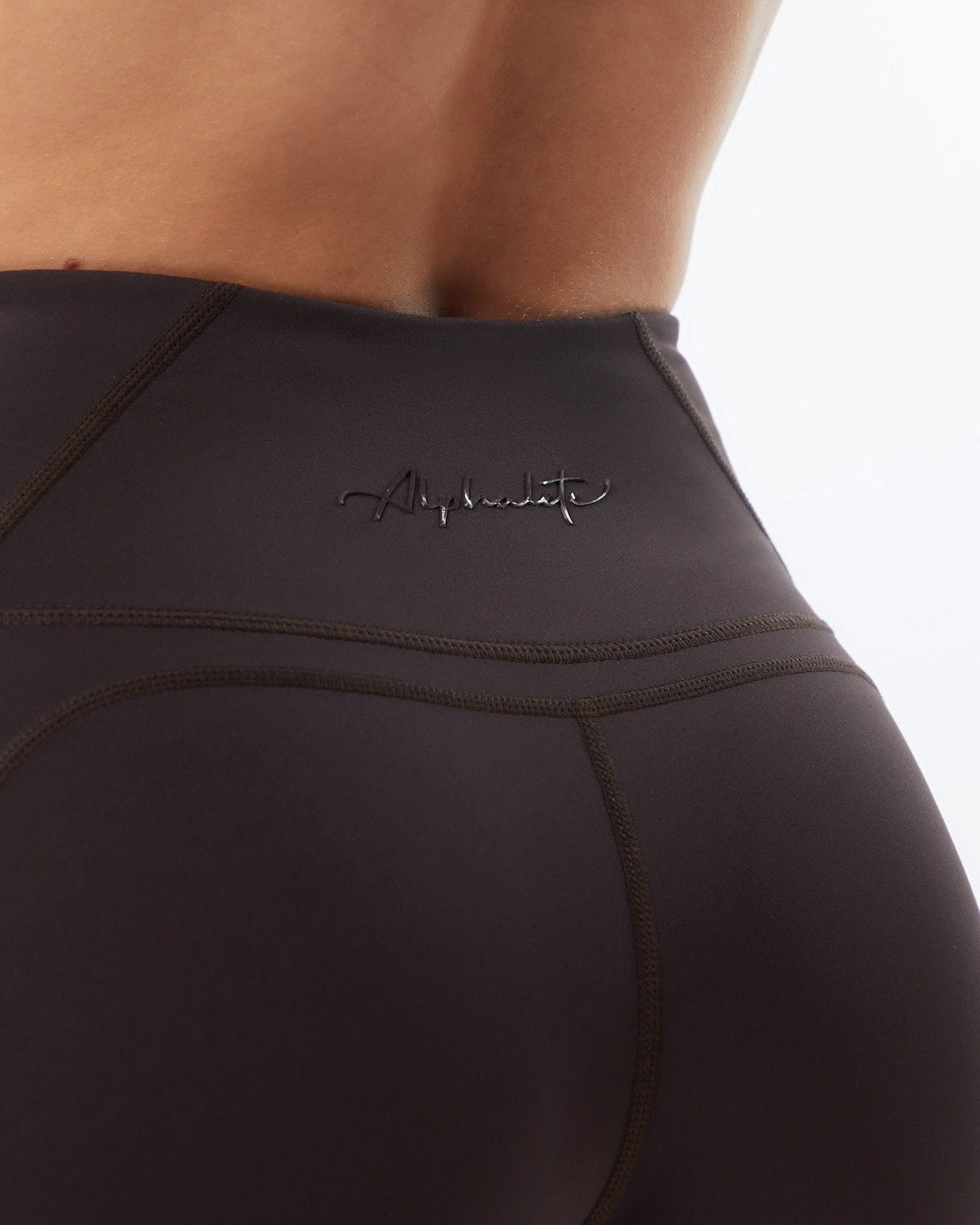 Alphalete High-Waisted Medium Compression 25