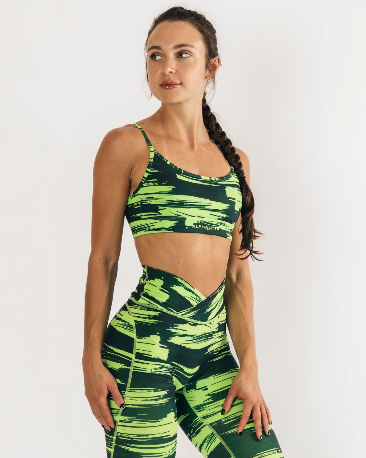 Alphalete Medium Impact Bra Camo | 82109-VMAR