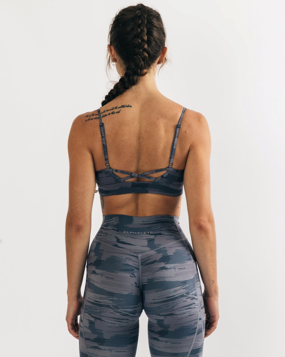 Alphalete Medium Impact Bra Szare Camo | 74890-VMAU