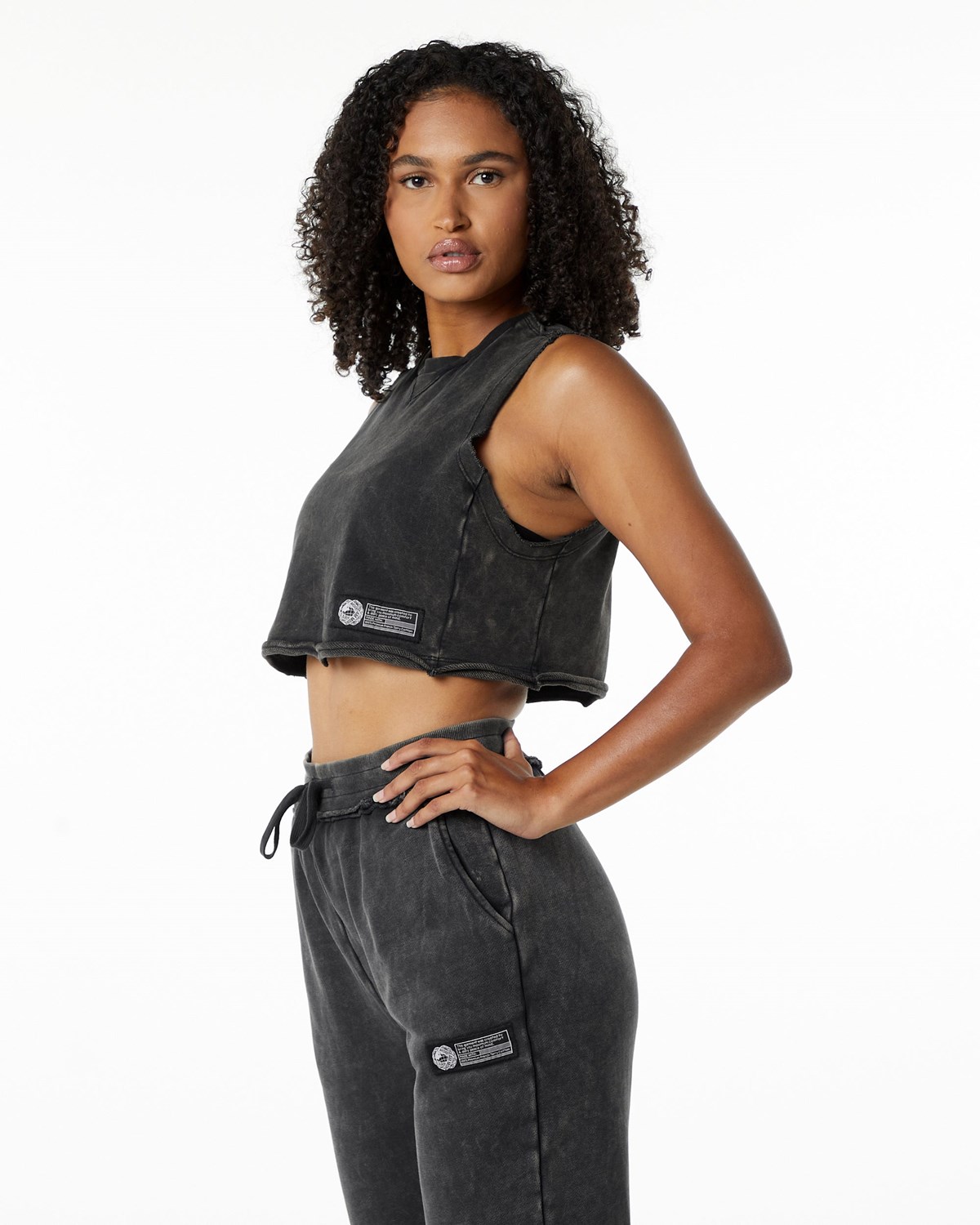 Alphalete Mid-Weight Washed Terry Crop Cutoff Onyx | 48725-XRZB