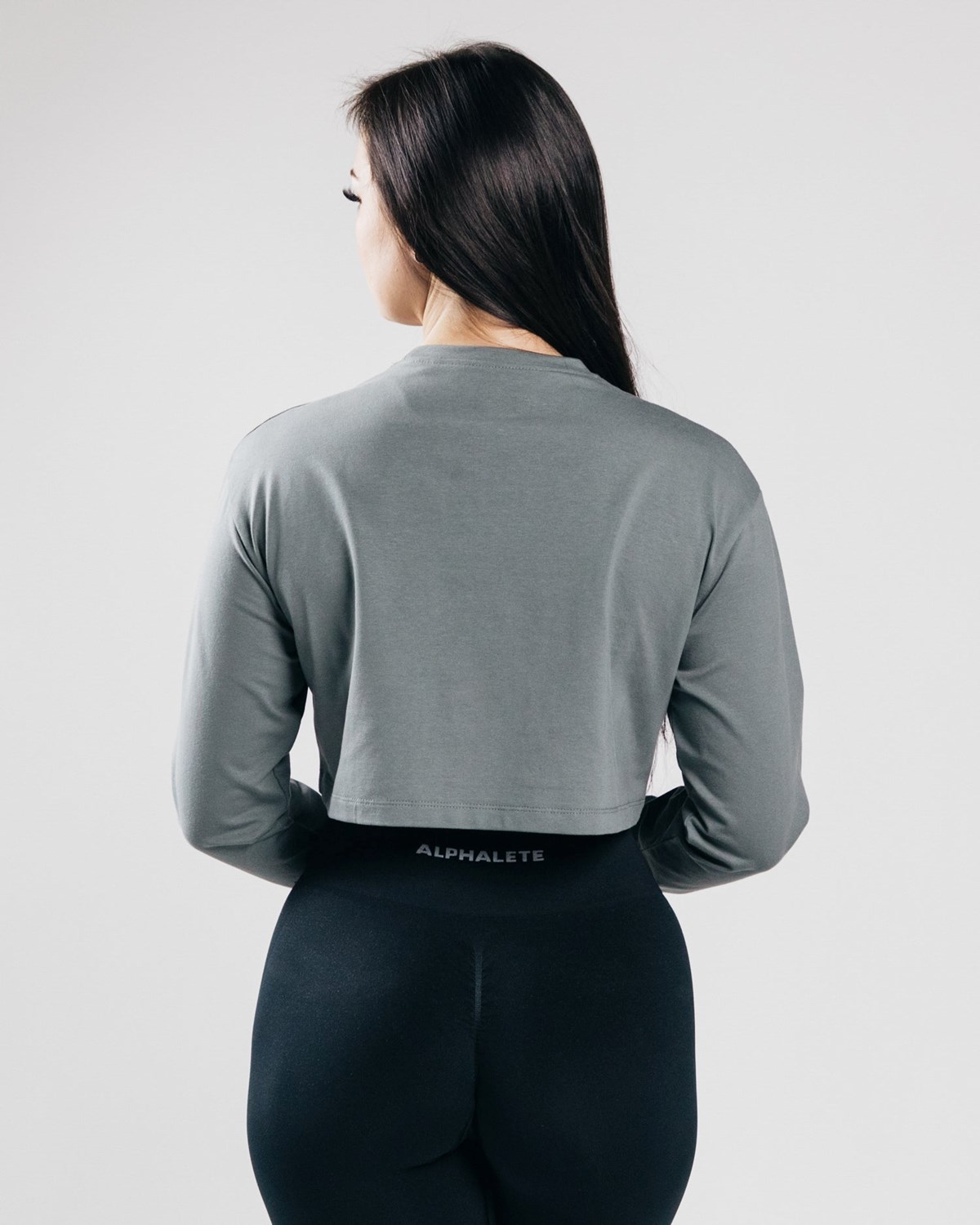 Alphalete Oversized Performance Long Sleeve Crop Concrete | 79532-LKBZ