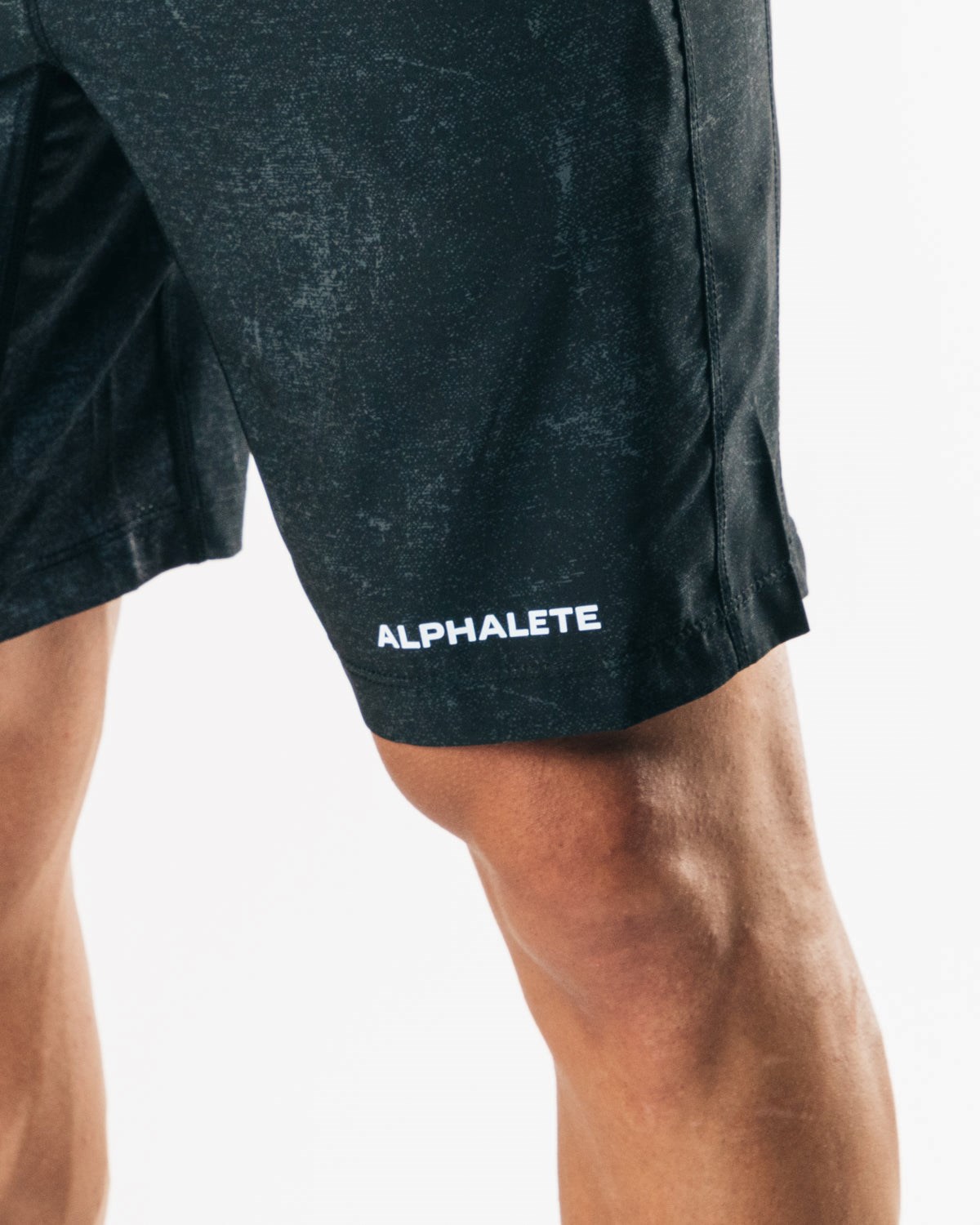 Alphalete Woven 4-Way Stretch 9